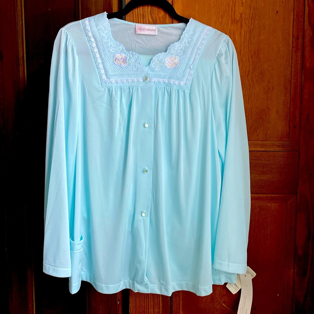 NWT Vintage Shadowline pajama set in Skylight color. Sz M.